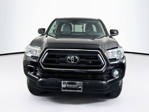 Certified 2022 Toyota Tacoma SR5 RWD image 2