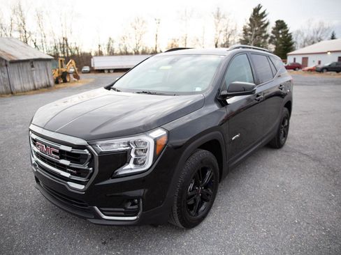 Certified 2024 GMC Terrain AT4 image 7