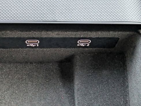 Used 2025 Audi Q7 3.0T Premium Plus image 24