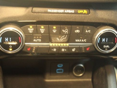 Used 2021 Ford Escape SEL w/ Class II Trailer Tow Package image 27