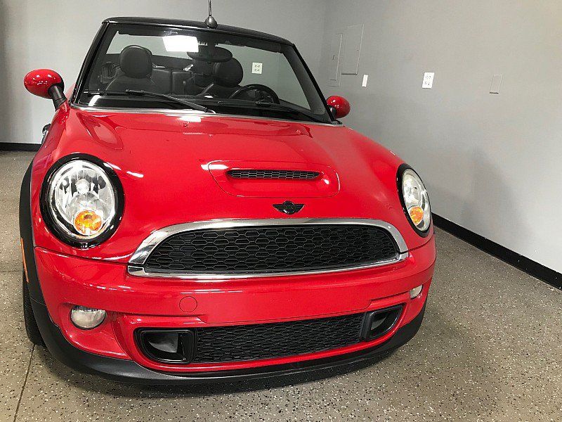 Used 2013 MINI Cooper S w/ Technology Pkg 2 FWD image 15