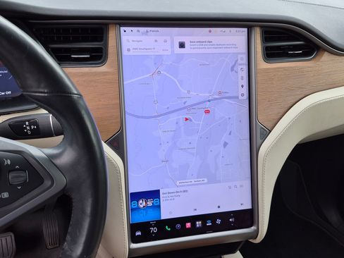 Used 2020 Tesla Model X Long Range AWD/4WD image 19