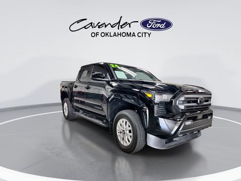 Used 2024 Toyota Tacoma SR5 RWD image 2
