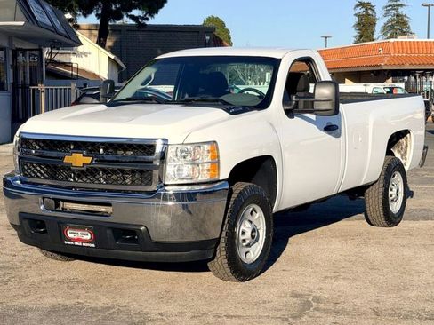 Used 2014 Chevrolet Silverado 2500 W/T image 3