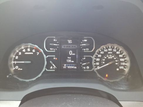 Used 2019 Toyota Tundra SR5 w/ SR5 Upgrade Package AWD/4WD image 14