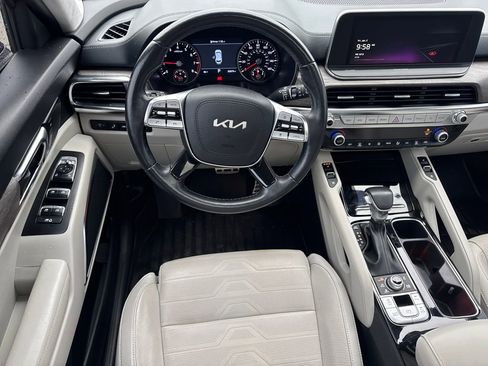 Used 2022 Kia Telluride SX w/ SX Prestige Package image 17