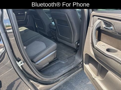 Used 2017 Chevrolet Traverse LT FWD image 16
