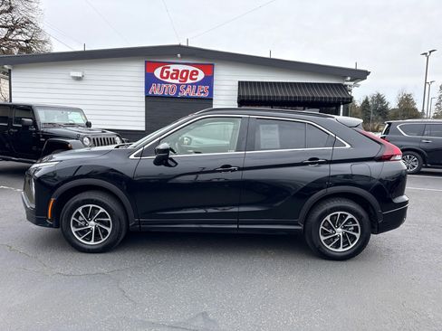 Used 2023 Mitsubishi Eclipse Cross SEL image 3