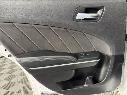 Used 2022 Dodge Charger SXT image 39