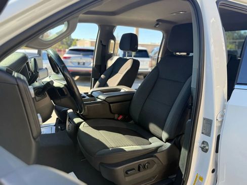 Used 2019 GMC Sierra 1500 SLE w/ SLE Value Package image 17