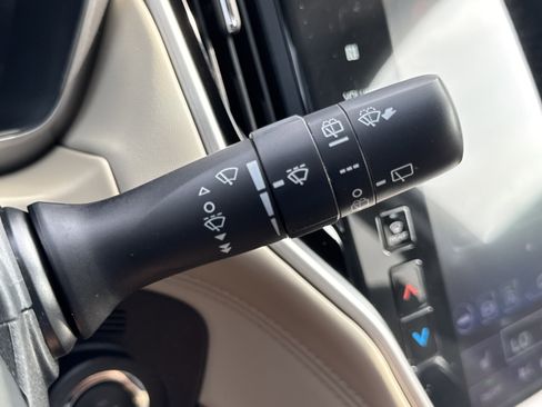 Certified 2022 Subaru Outback Limited image 17