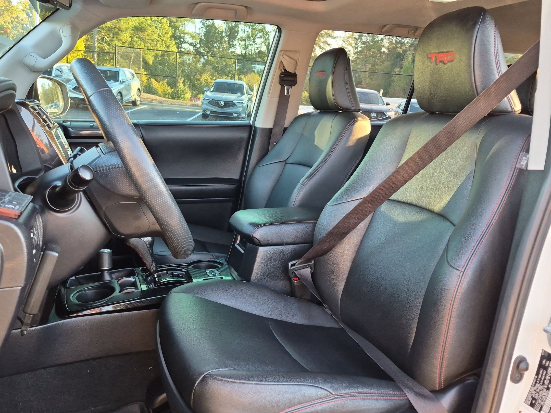 Used 2020 Toyota 4Runner Venture w/ Moonroof Package AWD/4WD image 12