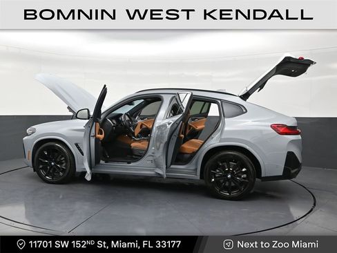 Used 2025 BMW X4 xDrive30i image 31