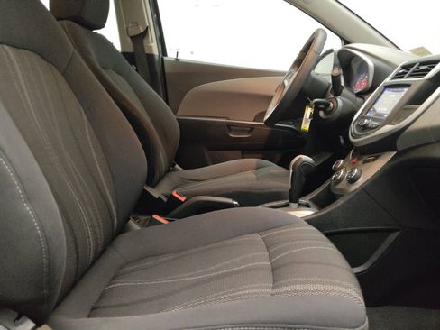 Used 2019 Chevrolet Sonic LT FWD image 21