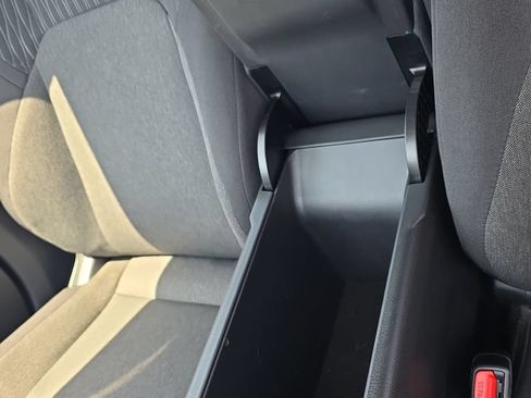 Used 2025 Toyota Camry LE FWD image 23