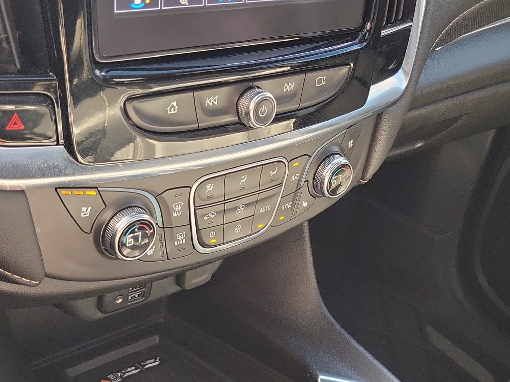 Used 2023 Chevrolet Traverse Premier w/ Redline Edition AWD/4WD image 27