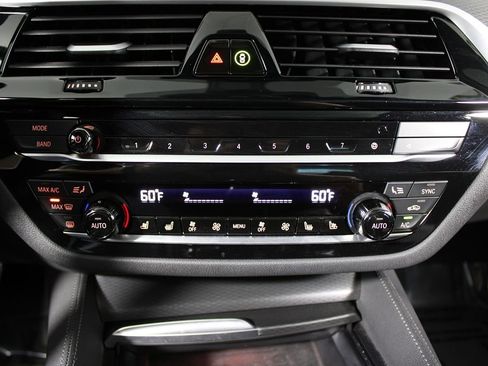 Used 2023 BMW 540i w/ Executive Package image 10