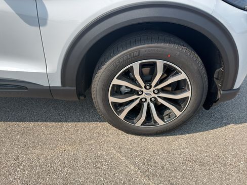 New 2026 Ford Explorer ST-Line AWD/4WD image 33