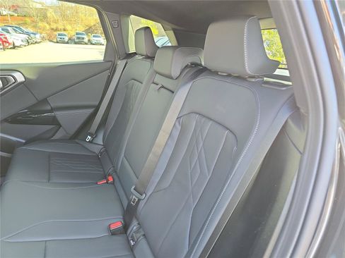 Used 2026 BMW X3 xDrive30i w/ Convenience Package AWD/4WD image 16