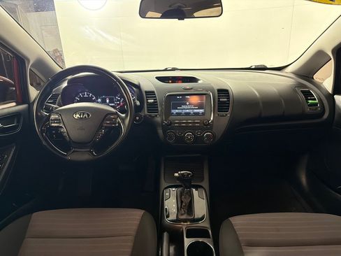 Used 2018 Kia Forte S w/ S Technology Plus Package image 22