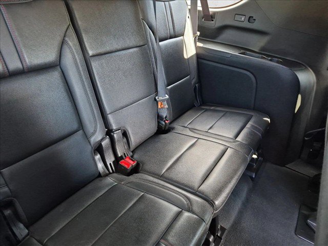 Used 2024 Chevrolet Suburban RST w/ Luxury Package AWD/4WD image 20