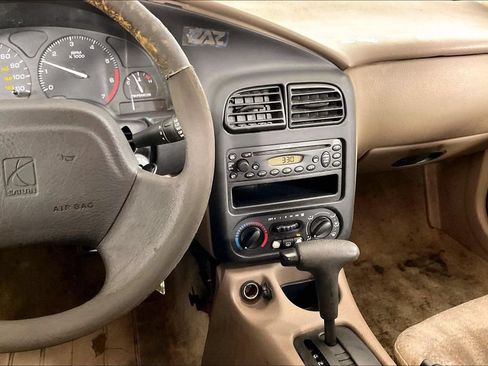 Used 2002 Saturn S-Series SL1 FWD image 8