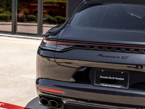 Certified 2023 Porsche Panamera 4S AWD/4WD image 13