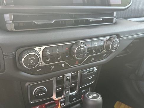 New 2026 Jeep Wrangler Unlimited Rubicon image 29