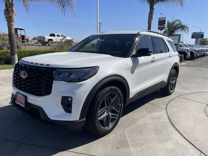 New 2025 Ford Explorer ST-Line