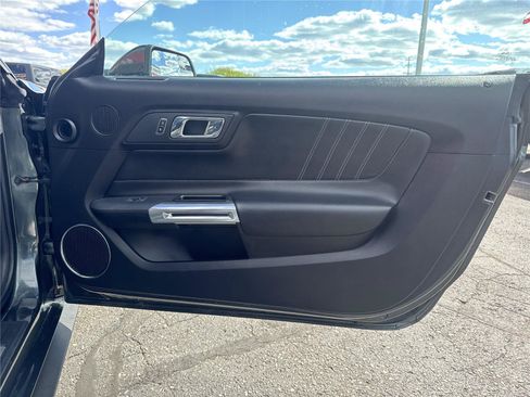 Used 2016 Ford Mustang GT Premium RWD image 26