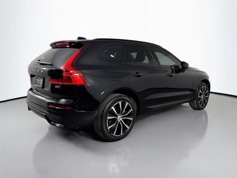Certified 2024 Volvo XC60 B5 Plus w/ Protection Package Premier AWD/4WD image 6