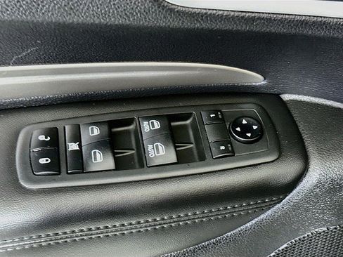 Used 2019 Dodge Durango SXT AWD/4WD image 18