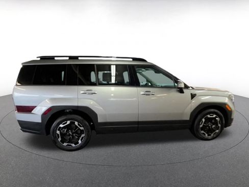 Used 2025 Hyundai Santa Fe SEL image 16