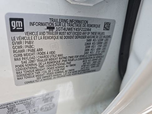 Used 2025 GMC Sierra 3500 Denali image 11