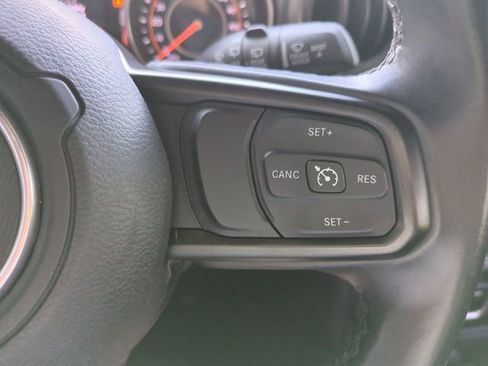 Used 2018 Jeep Wrangler Unlimited Sport S AWD/4WD image 28