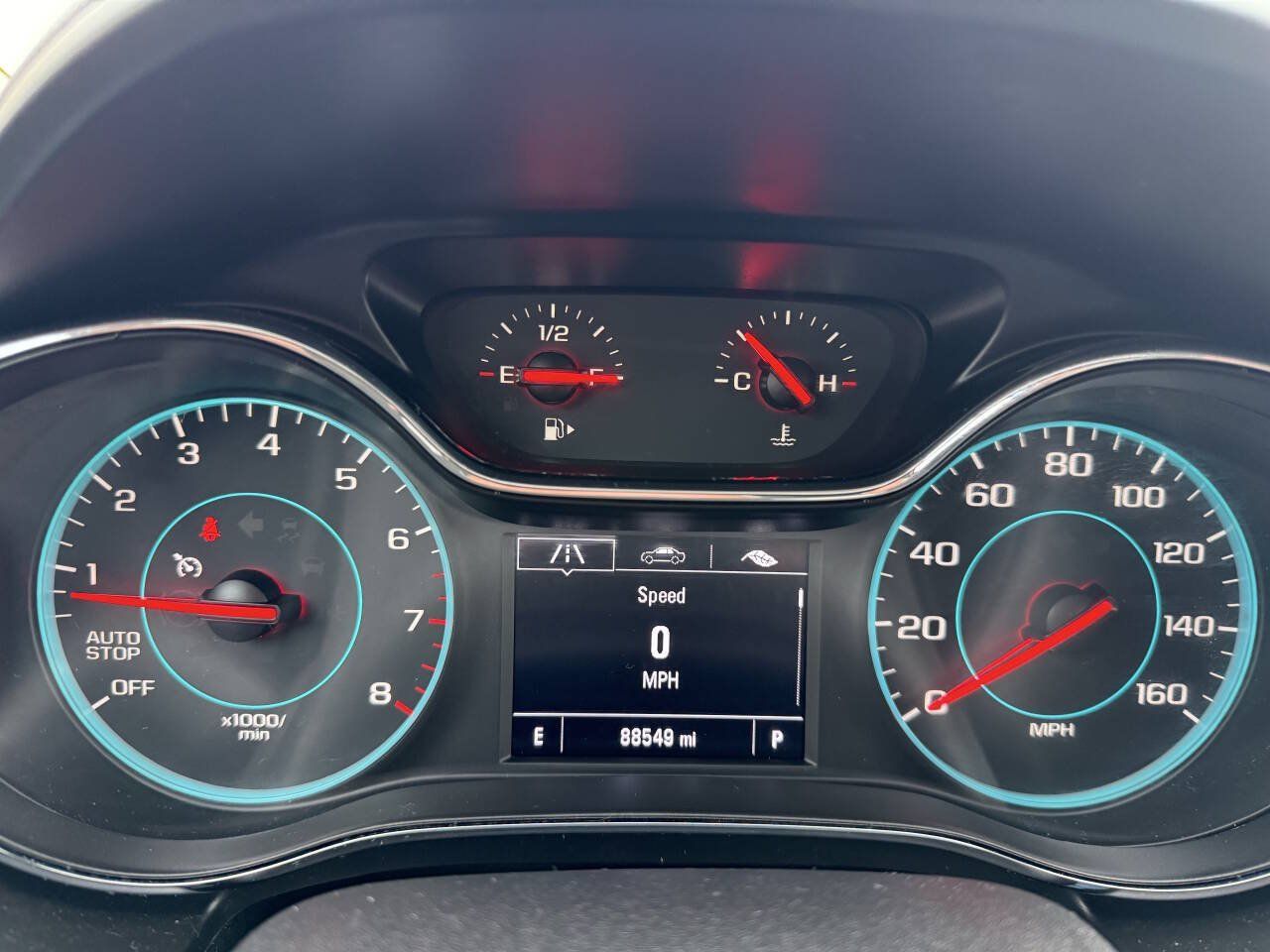 Used 2018 Chevrolet Cruze Premier FWD image 15