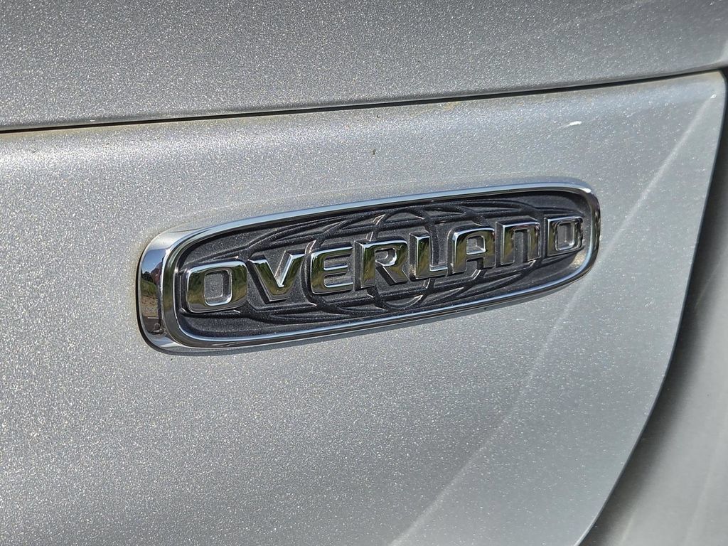 Used 2023 Jeep Grand Cherokee L Overland AWD/4WD image 48