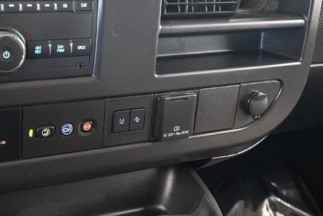 Used 2025 Chevrolet Express 3500 LT w/ LT Preferred Equipment Group RWD image 18