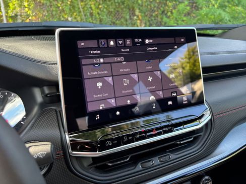 Used 2025 Jeep Compass Trailhawk w/ Trailer Tow Group image 21