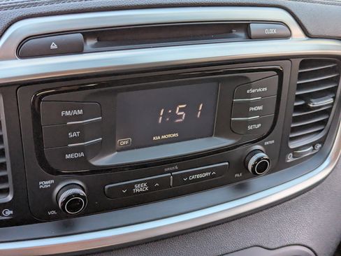 Used 2016 Kia Sorento EX w/ EX Premium Package image 24