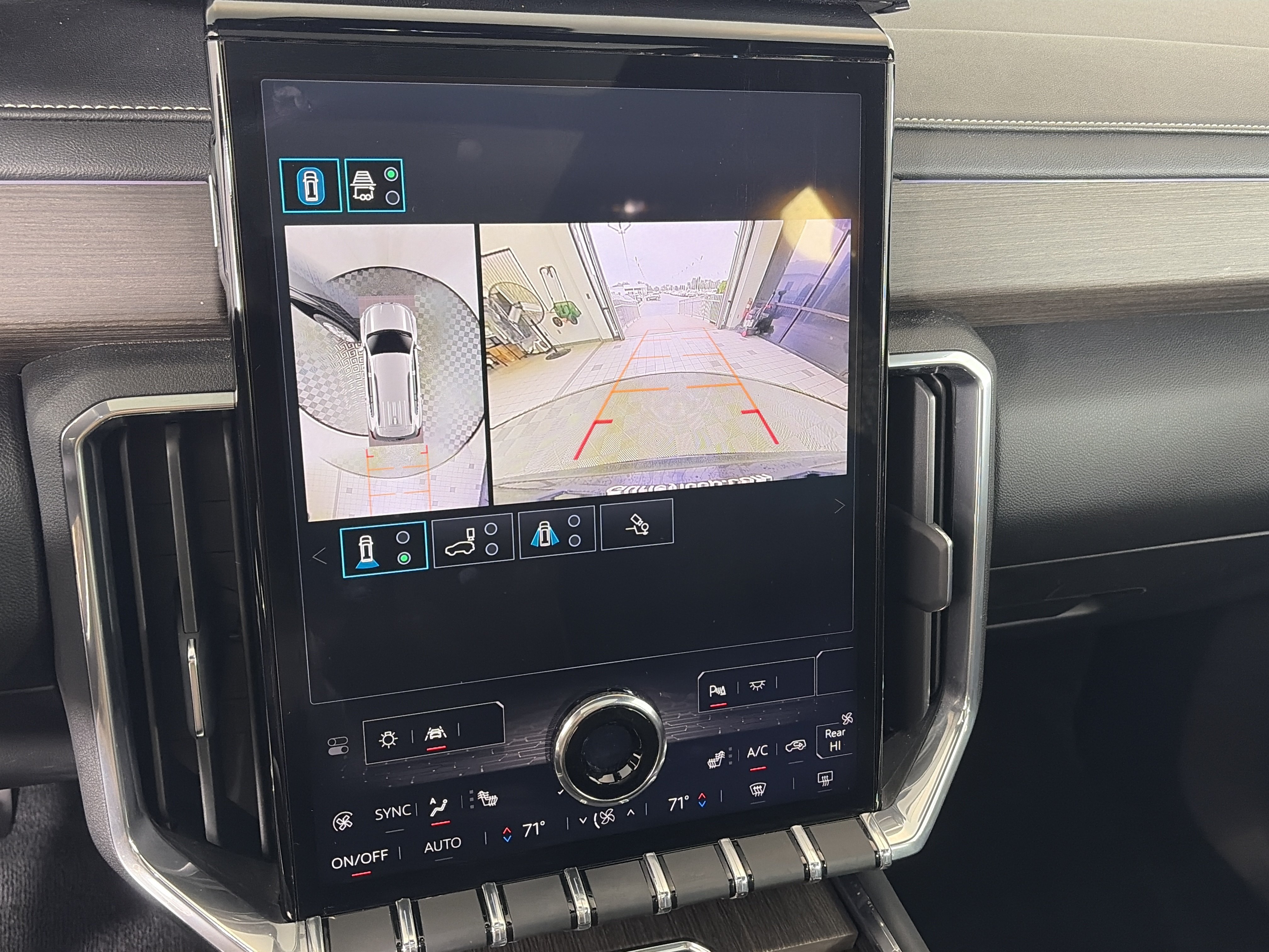Certified 2024 GMC Acadia Denali w/ LPO, Floor Liner Package AWD/4WD image 29