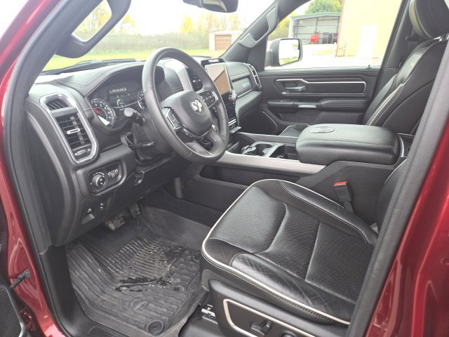 Used 2025 RAM 1500 Laramie AWD/4WD image 12