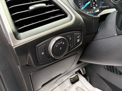 Used 2022 Ford Edge ST-Line image 30