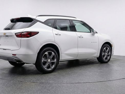 Used 2025 Chevrolet Blazer LT image 9