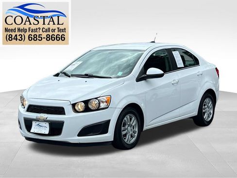 Used 2016 Chevrolet Sonic LT FWD image 1