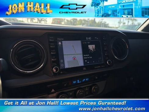 Used 2023 Toyota Tacoma TRD Off-Road w/ TRD Premium Off Road Package AWD/4WD image 23