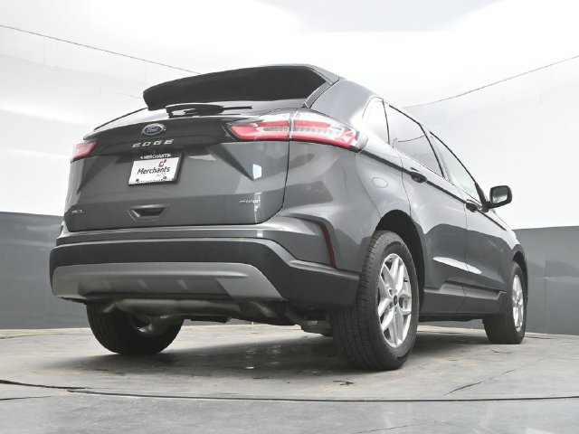 Used 2022 Ford Edge SEL AWD/4WD image 47