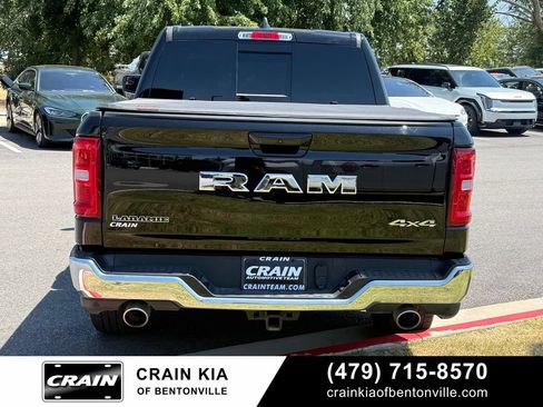 Used 2025 RAM 1500 Laramie AWD/4WD image 6