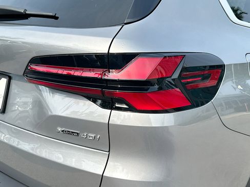 Used 2024 BMW X5 xDrive40i w/ Premium Package AWD/4WD image 24
