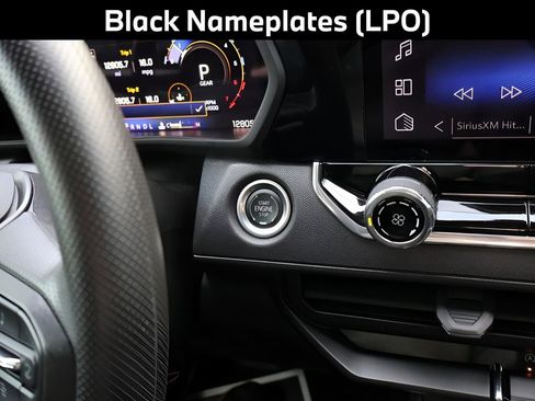 Used 2024 Chevrolet Colorado Trail Boss w/ Technology Package image 30